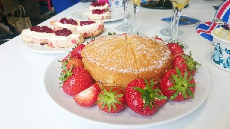 A cake at the party
